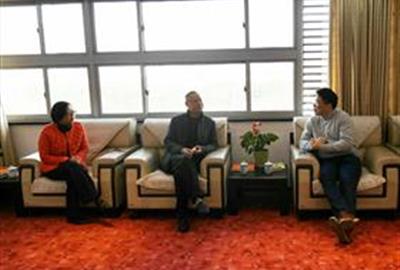 绍兴市袍江管委会闾小峰主任等领导一行莅临贵宾会环保进行新春慰问