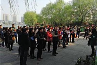 拥抱春天  播种绿色——贵宾会环保工会积极参加植树节活动